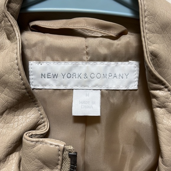 Leather jacket - Picture 2 of 2